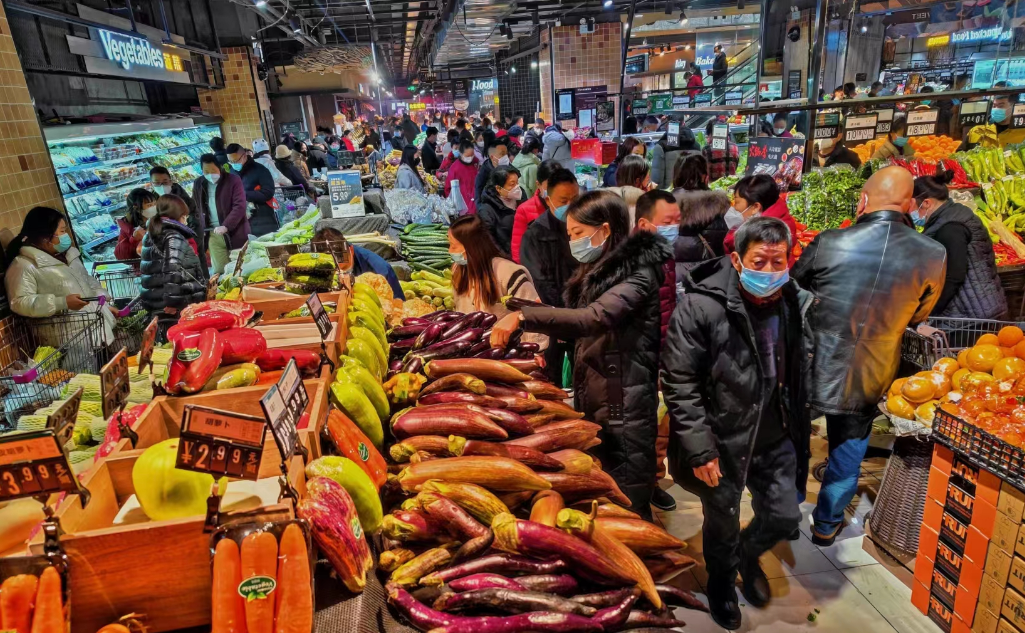 雅斯全力以赴做好春节市场供应