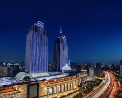 上海去年新增50多家购物中心 释放购物“魔力”