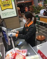 抗击疫情,日日升超市在行动!