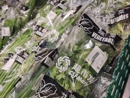 超市发:不随波逐流,但迎难而上