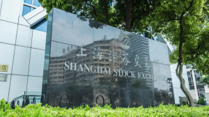 CEO��ȱ�����Գ����յ��Ͻ����ڲ����������ܹ�����