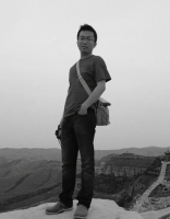 �ƺ��ȴ�ʼ������ͻ���Ĺ�ȥ����CEO�캣�ٷ��ģ���һֱ����ѹ���ܴ�