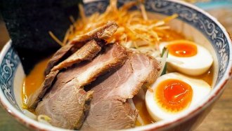 方便食品高端化 可以在家煮的日式拉面登场
