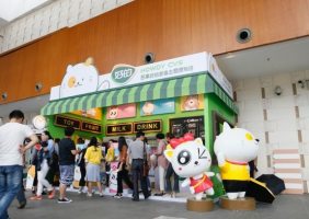 苏果南京开出“多鱼”主题便利店 变身“童话王国”
