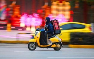 新业态提振实体经济:外卖布局新零售 线下店现新生机
