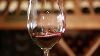 进口葡萄酒抢低端市场 国内龙头纷纷转战中高端