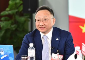 三胞集团袁亚非的断舍离