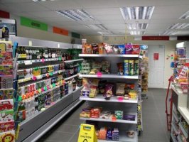 资本、传统零售巨头入局 便利店行业发展迎“拐点”?