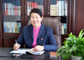 辽宁华联总经理李庆华出席中国妇女十二大