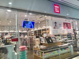 传名创优品明年在美国或香港上市