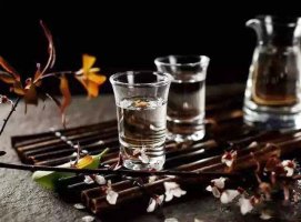 ���ڽ����׾ơ������Ǽ����ִ��������������·��