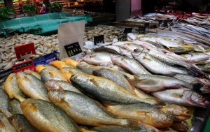 统计局:4月社会消费品零售总额同比下降7.5%