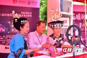全国人大代表建议抬高门槛 直播带货还能想做就做吗