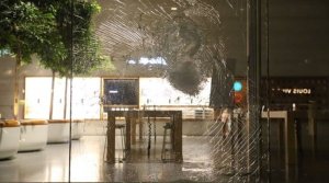 苹果大多数美国门店关闭,亚马逊关闭部分配送站