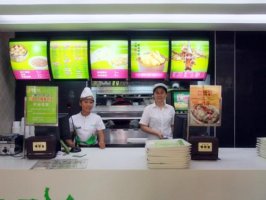 老乡鸡走红后的5个月:摆地摊 开网店 进军全国