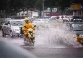 北京暴雨来了 你的外卖和菜还能送到家吗
