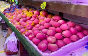 种一斤亏三毛 苹果为何现“白菜价”?