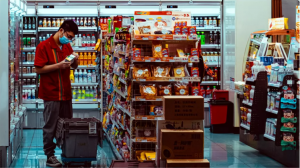 临期食品特卖店,打工人的新战场