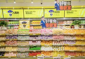 零食很忙,忙着四处“联姻”